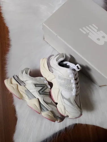 Tênis New Balance Branco rosa n°34 novo