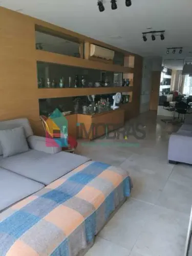 Apartamento : Padrão / Residencial / Copacabana