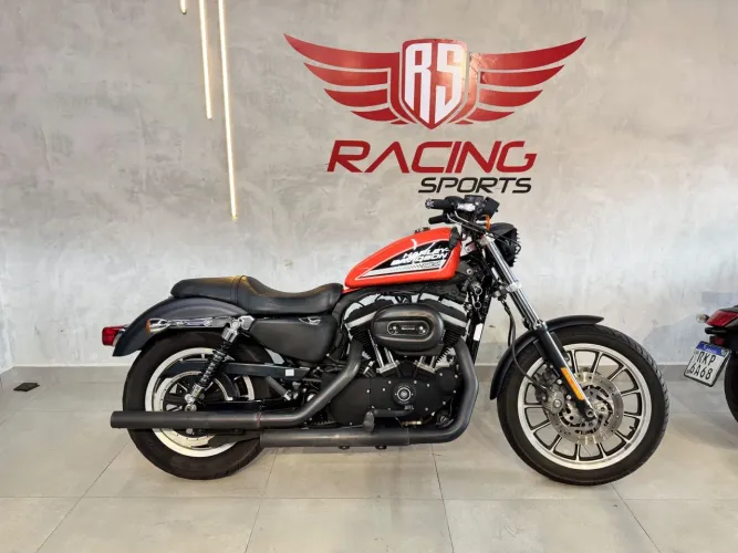 HARLEY DAVIDSON Sportster XL 883 R - 2010
