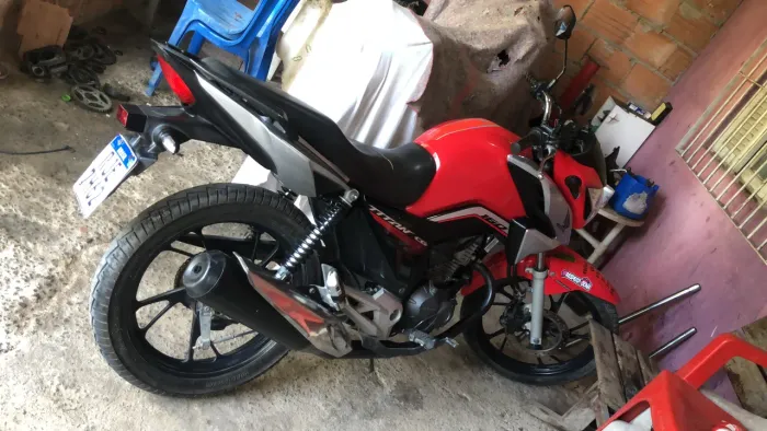 Vende se titan 160 
