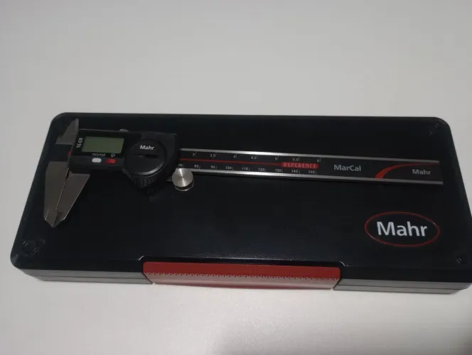 Paquímetro digital marca Mahr de 150mm