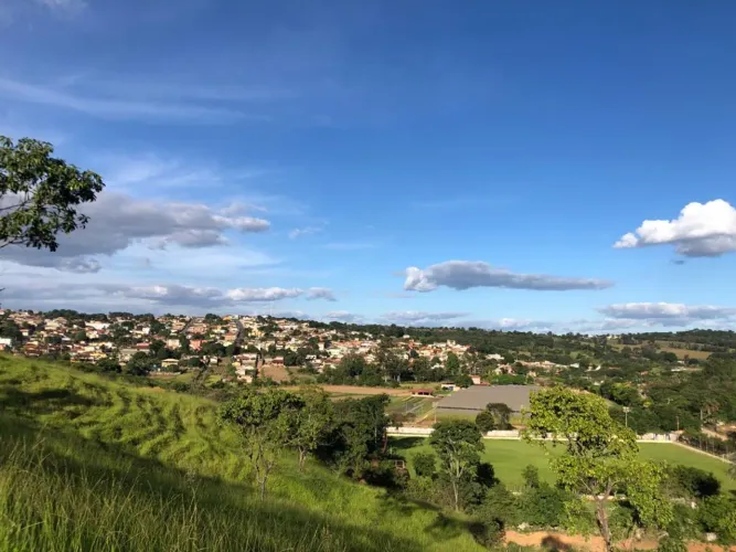 Lote/Terreno para venda possui 360 metros quadrados em Centro - Capim Branco - MG