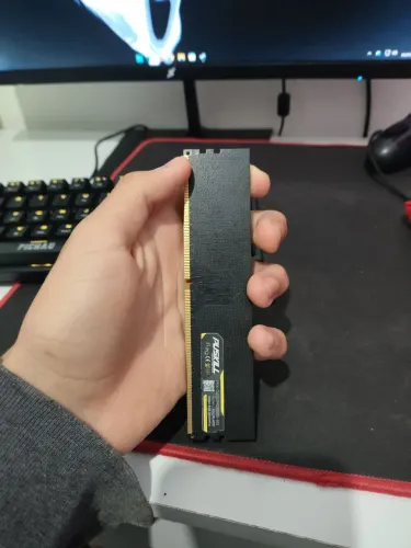 Memória ram 8gb ddr4 pra sair agora