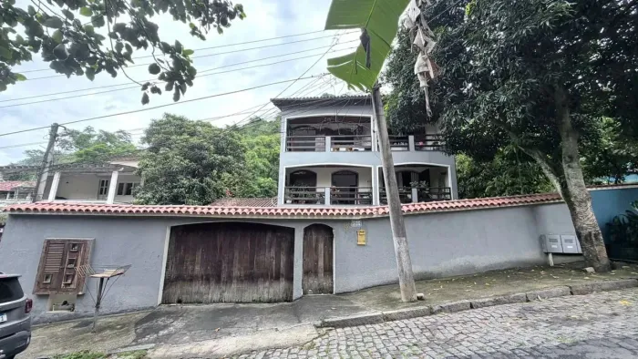 Deslumbrante oportunidade para você e sua família morar com total segurança, paz e tranqui