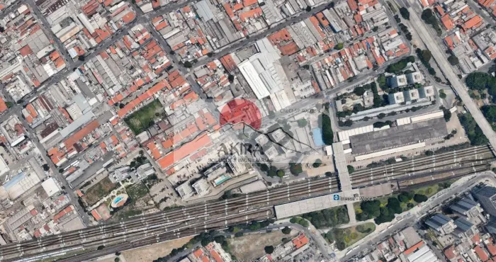 Vendo terreno 750 m² zoneamento ZEU 400 metros do metrô!!