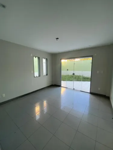 Imóvel para venda possui 248 metros quadrados com 3 quartos em Jardim Colorado - Vila Velh