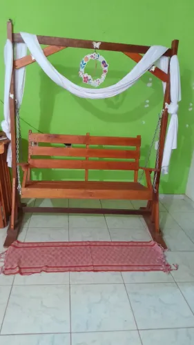 Balanço de madeiras pinho *