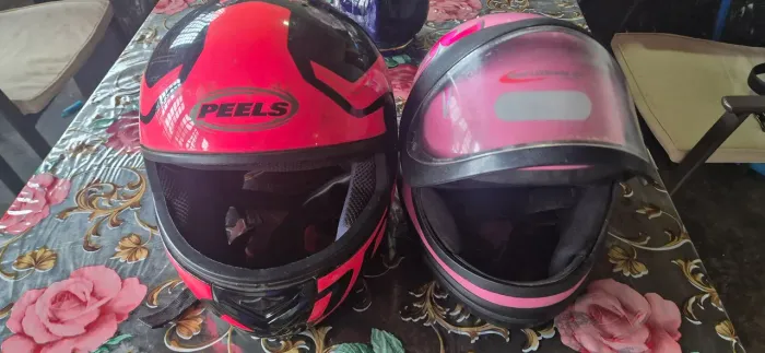 Vendo capacetes em otimo estado