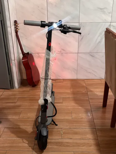 Patinete novo, na caixa e sem uso! 40 km/h.