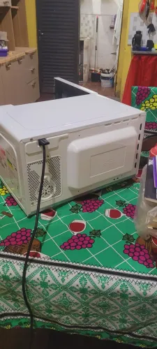 Vendo micro-ondas novo usado poucas vezes 127wh