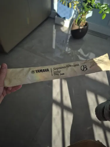 Flauta yamaha YRS- 24B