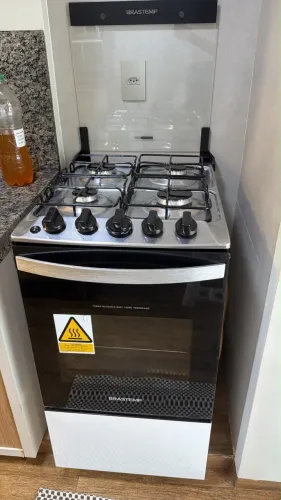 Fogão Brastemp 4 bocas - apenas 6 meses de uso - estado de novo