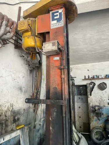Elevador automotivo