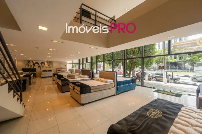 Loja locada na Berrini com 328 m²