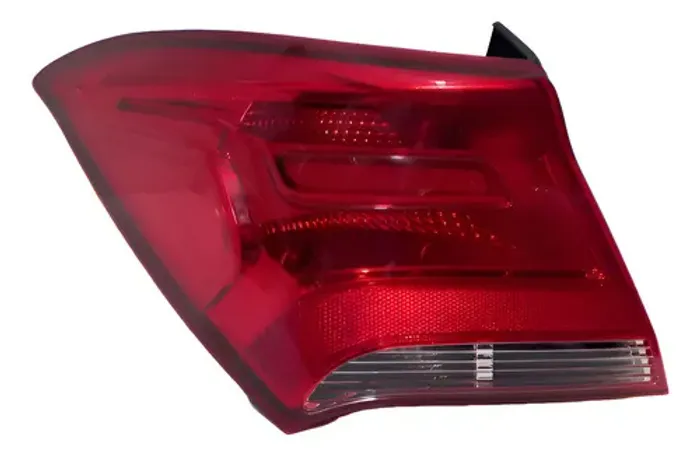 Lanterna Traseira Esquerda Prisma Fumê 2017 2018 2019  Gp Esquerdo/motorista Vermelho