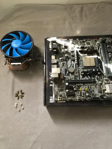 Placa Mãe ASUS PRIME A320M-K/BR + Processador Ryzen 5 1500
