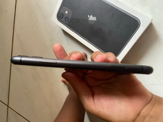 iPhone 11