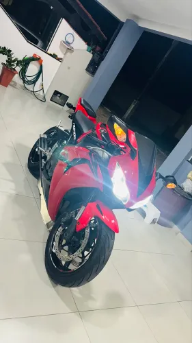 FIRE BLADE 1000RR CANHÃO DAS PISTAS 