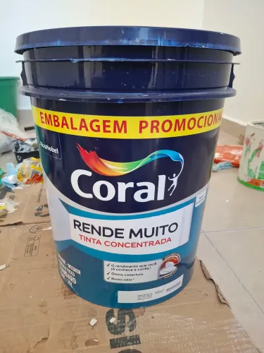 Vendo tinta branco gelo coral rende muito