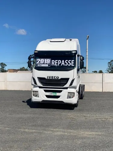 IVECO STRALIS 440 6X2 HI WAY 2018/2019 ( REPASSE )