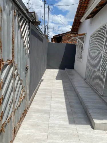 Aluga- se casa no Cariri castanhal