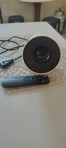 Vendo projetor ? semi-novo 150 LED