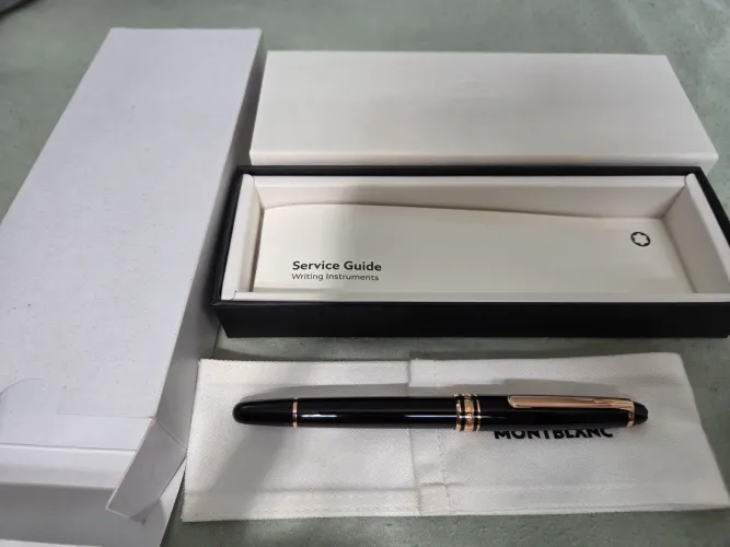 Caneta Montblanc Meisterstück Rollerball rosê