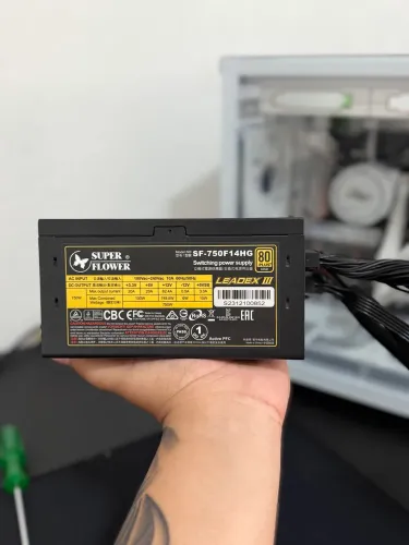 Fonte 750w gold