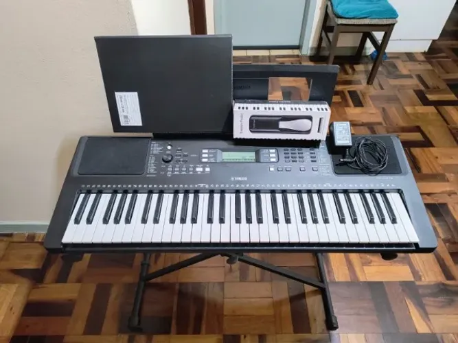 Teclado Yamaha PSR-373