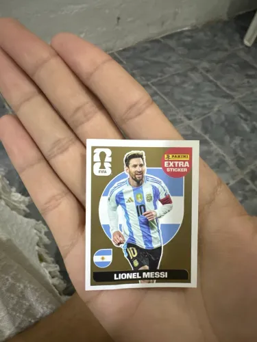 Figurinha legend messi gold