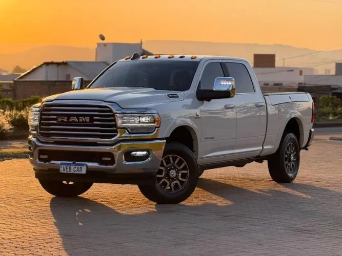 Ram 3500 Limited Longhorn 6.7 TB CD Diesel 2024