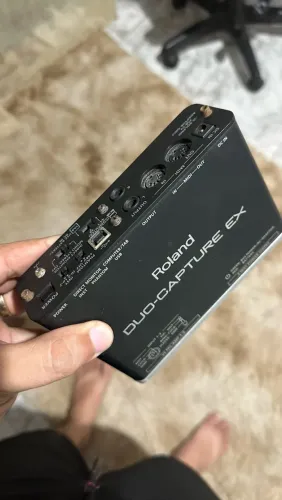 Interface de áudio ROLAND