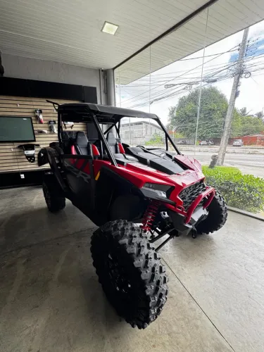 UTV Polaris RZR XP