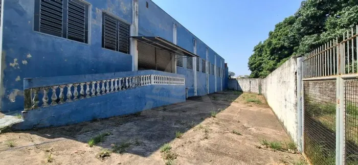 Galpão à venda em Valinhos, Jardim Pinheiros, com 739 m²