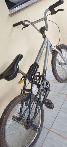 Bicicleta BMX aro 20