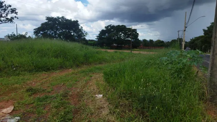 Terreno à venda no Mansour em Uberlândia/MG