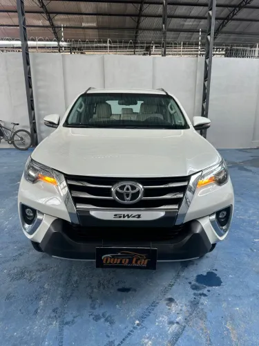 Toyota Hilux SW4 SRX Diamo. 4X4 2.8 TB DIE AUT 2020