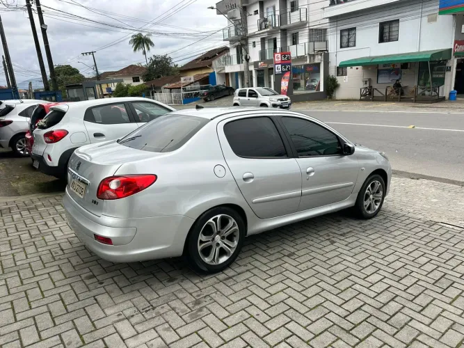 Peugeot 207 Sed. Passion XR Sport 1.4 Flex 8V 4P 2009