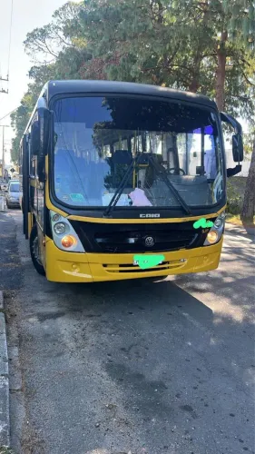 Ônibus Escolar trabalhando 