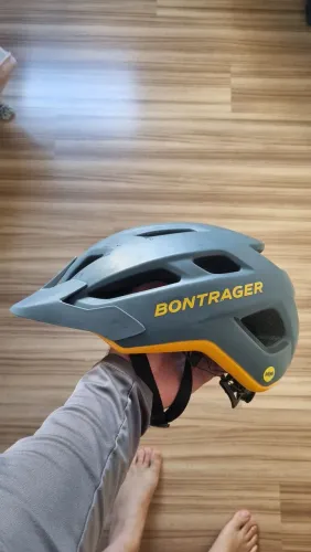 Capacete bontrager mips