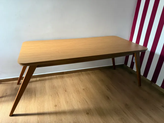 Mesa de madeira 180 x 90