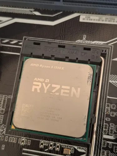 Processador Ryzen 5 1500X