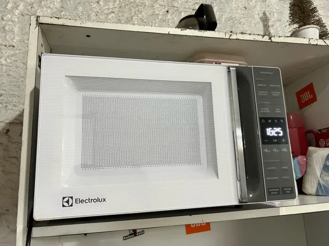 Microondas Electrolux estado de zero
