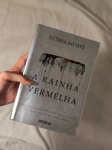 Livro A Rainha Vermelha - Victoria Aveyard