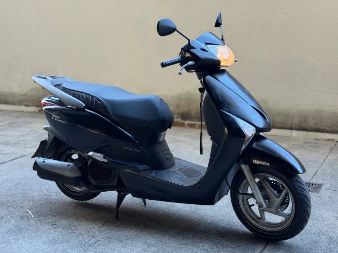 Scooter automática honda lead 110i