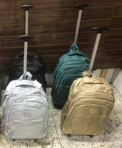 Promoção mochila com rodinhas 