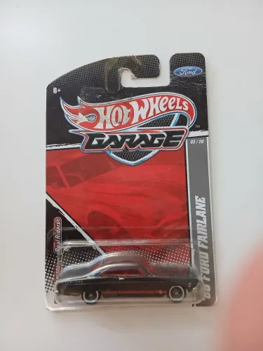 Hot Wheels 66 Ford Fairlane garage blister aberto