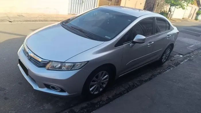 Honda Civic Sedan LXS 1.8/1.8 Flex 16V Aut. 4P 2013