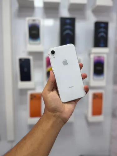 IPHONE XR 64 GB 800,00