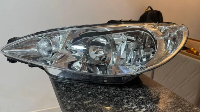 Par farol Peugeot 207 Valeo - Novo